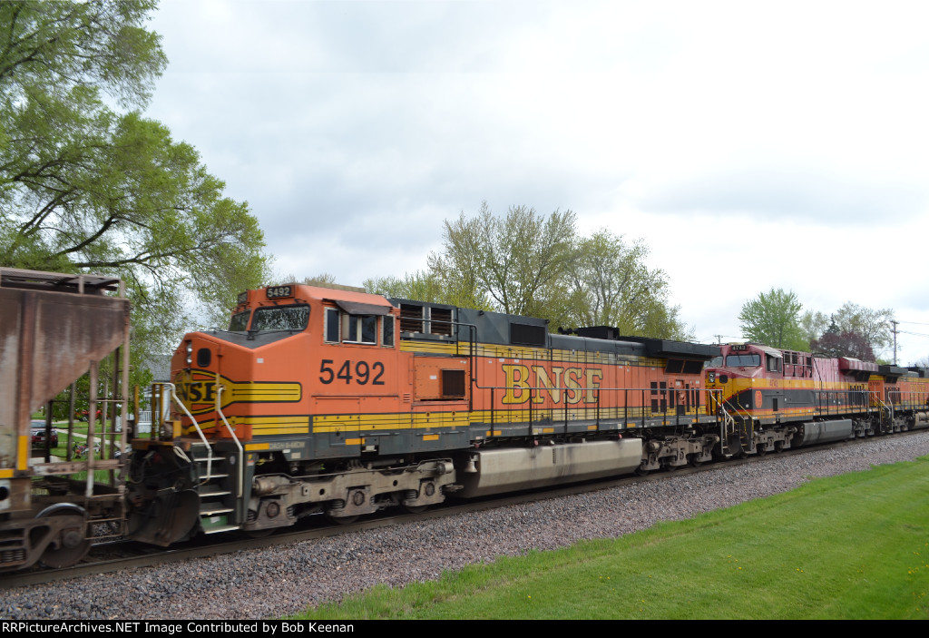 BNSF 5492